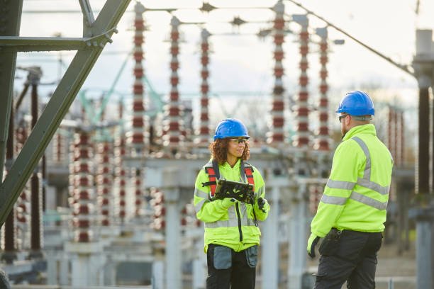 Best Electrical Contractors for Businesses  in Mondovi, WI